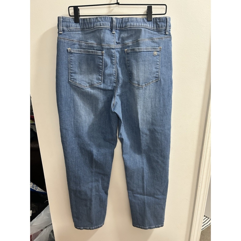 Susan Graver Jeans Womens 14‎ Straight Leg Medium Wash Blue Denim High Rise Pant - Picture 3 of 3
